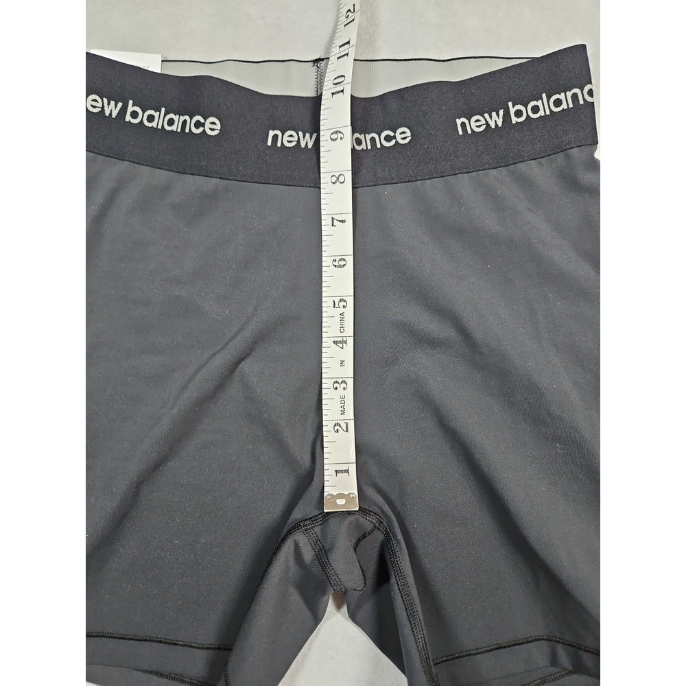 New Balance Womens Black 5" Sleek Bike Shorts Size Medium NWT - Picture 9 of 10